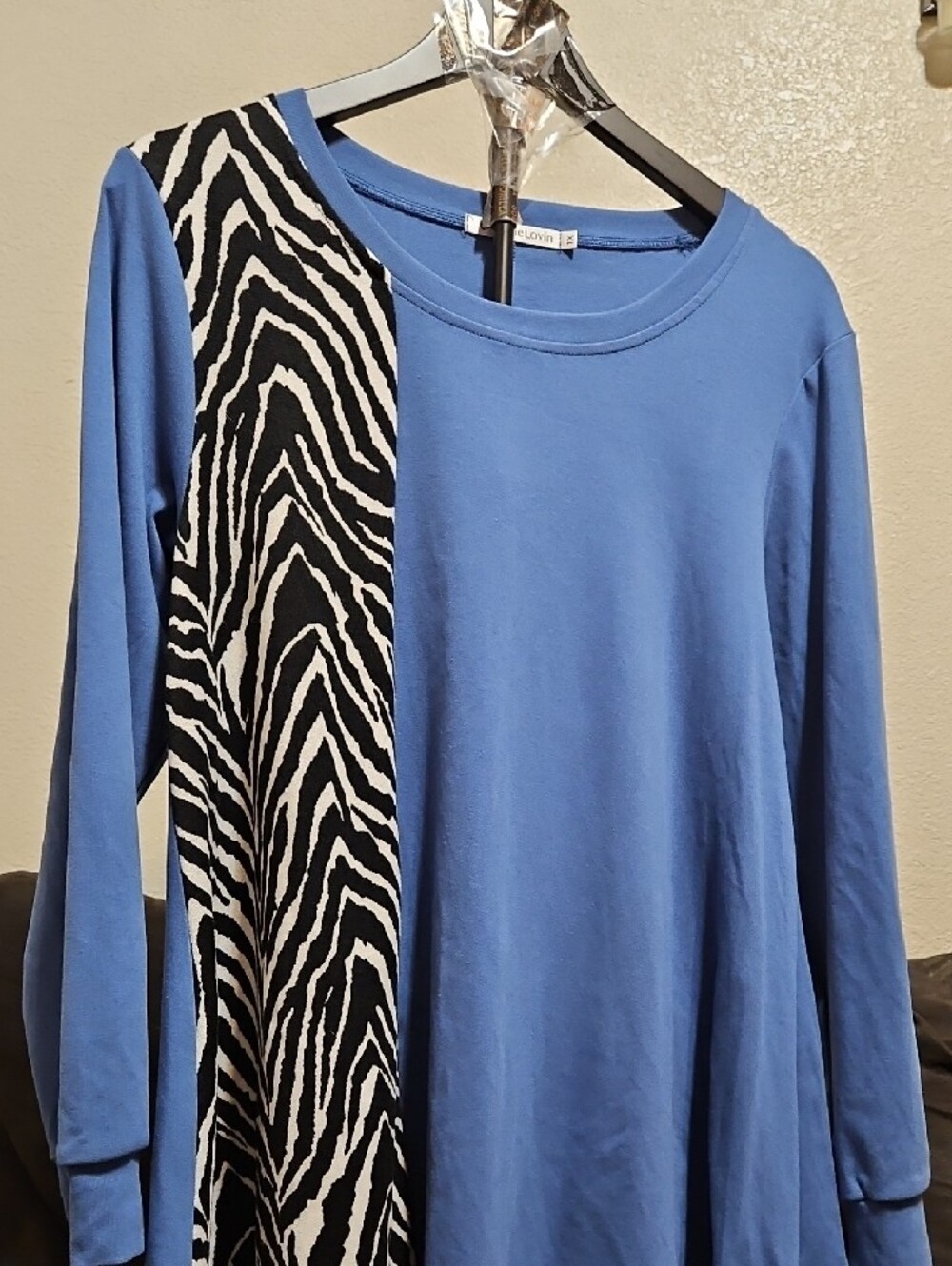 Blue Zebra-Panel Tunic Top - Women - Picture 2 of 6